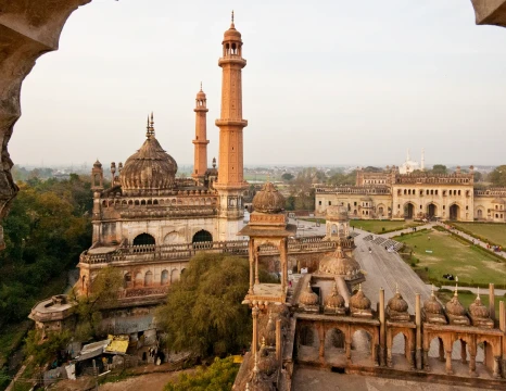 Delhi to Lucknow