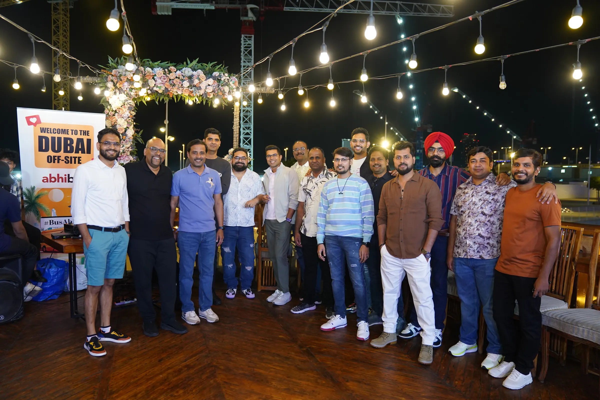 ixigo and AbhiBus team